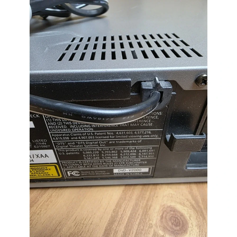 Samsung DVD-V2000 Dual DVD VCR Player Recorder Combo No Remote Phantom Surround